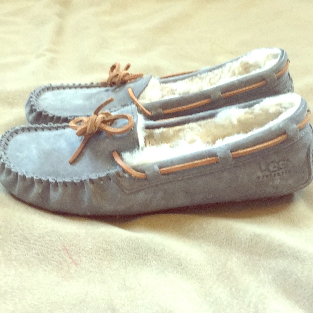 Hardly worn Ugg moccasins